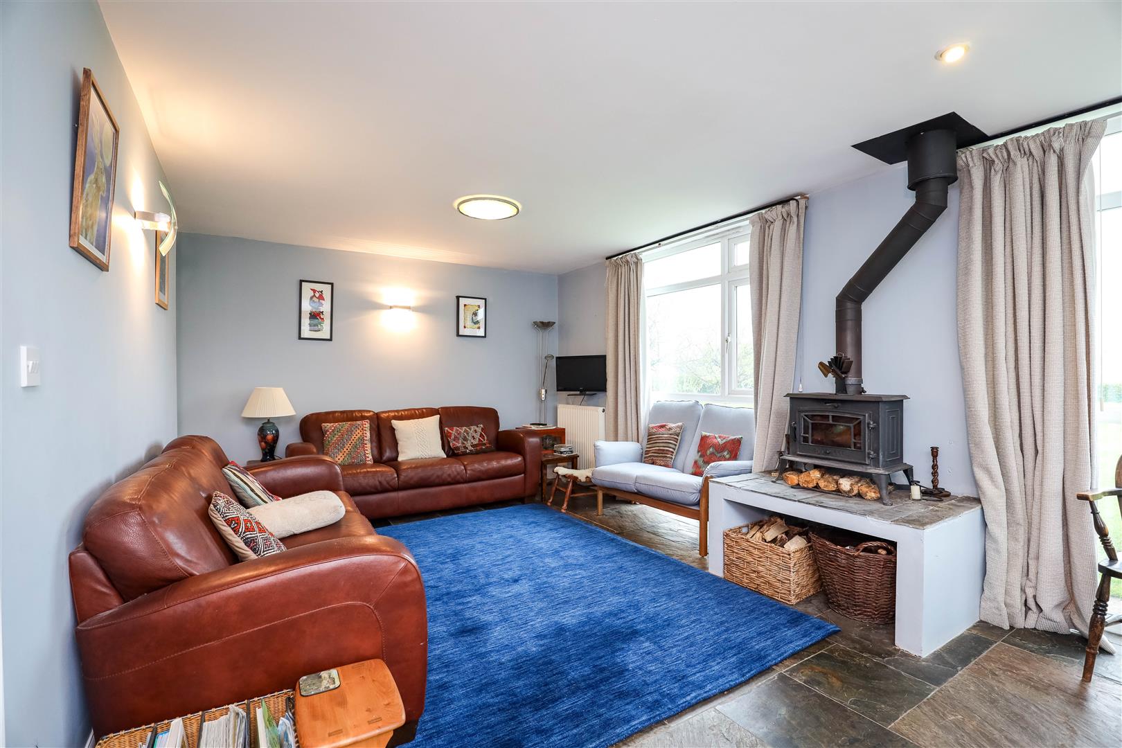 Watts & Nash, Cowbridge, Vale Of CF71 7NS